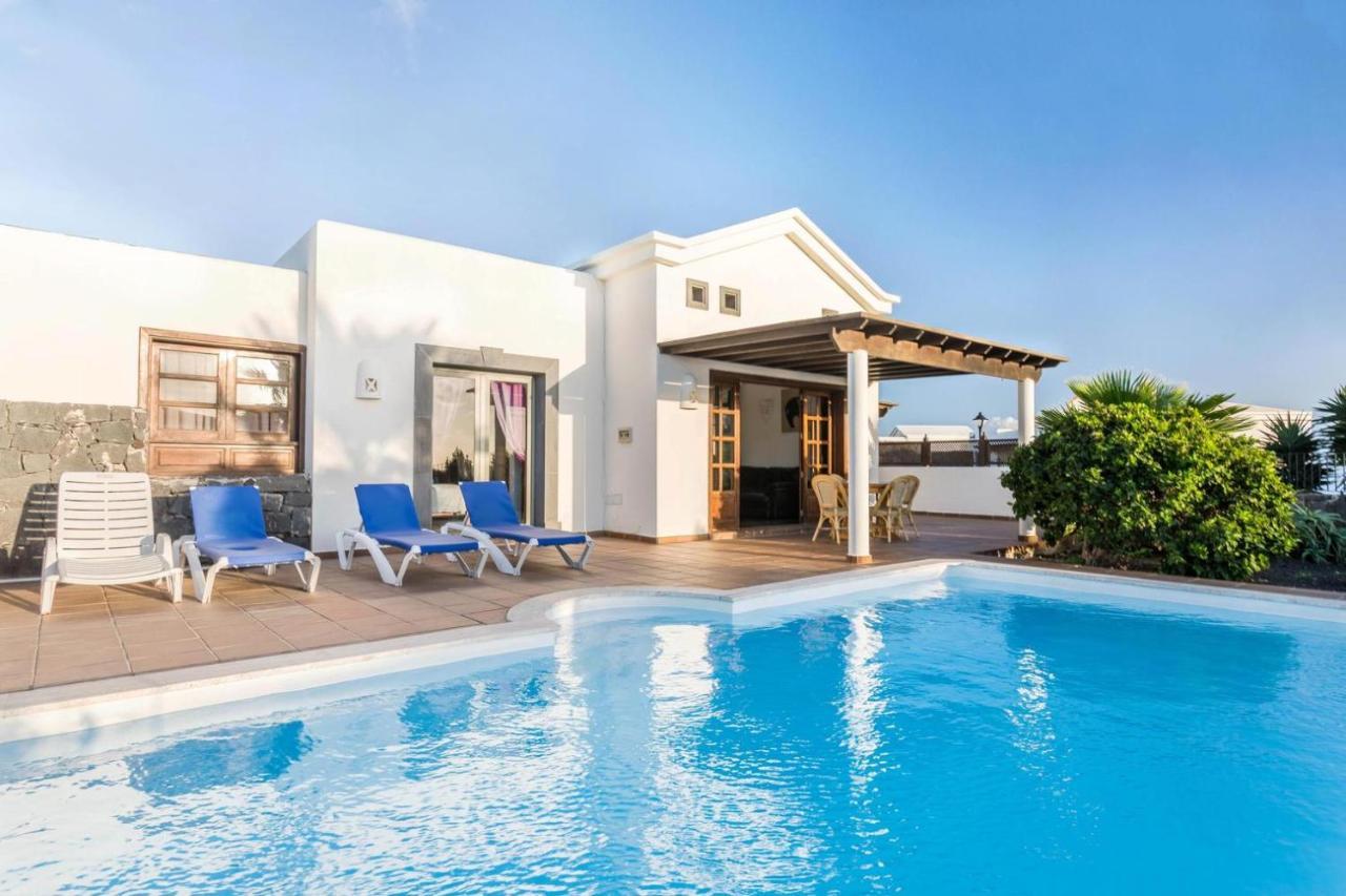 Villa Tania - Villa Independiente Con Piscina Privada Playa Blanca  Exterior photo