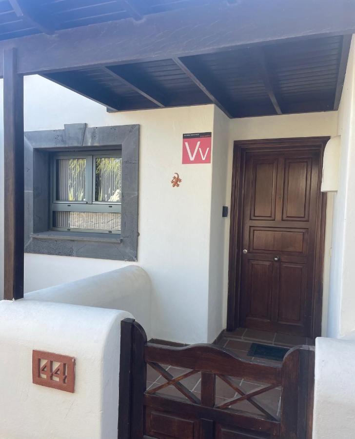 Villa Tania - Villa Independiente Con Piscina Privada Playa Blanca  Exterior photo